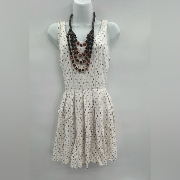 Jack Wills Women's Cream and Navy Dress - Size 6 - Picture 4 of 7